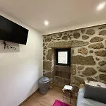 Casa Carlinhos Da Carreira * Терраш-ди-Бору